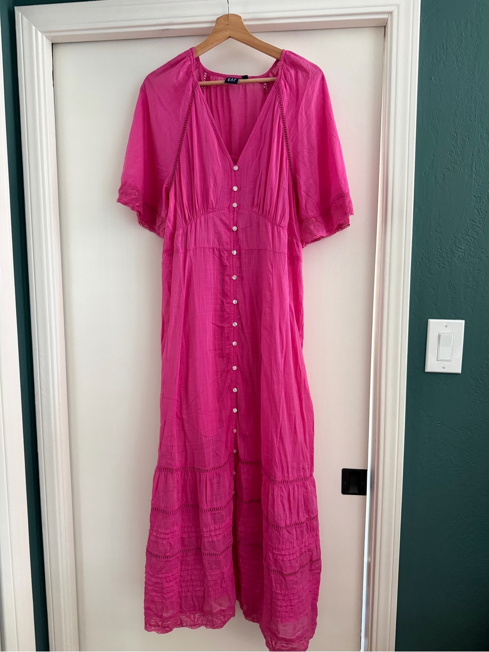 GAP hot Pink V-Neck Button-Front Maxi Dress with lace detail size medium